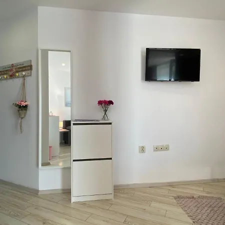 Apartment Paradiso 'в' 109 Large Cozy *