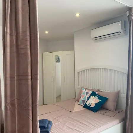 Large Cozy Paradiso 109 *